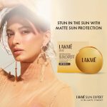 LAKMÉ Sun Expert Ultra Matte Spf 40 Pa+++ Compact, Non Greasy Non Sticky, For Indian All Skin Type, Gives Even-Tone Complexion, 7 G - Image 4