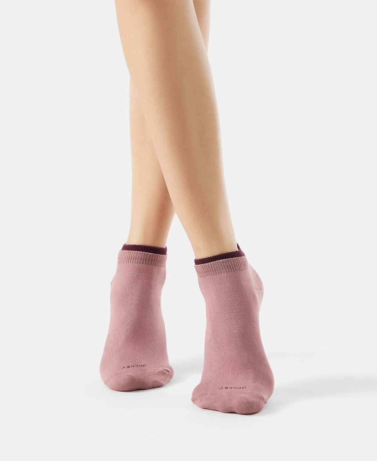 Jockey 7491 Women's Compact Cotton Stretch Solid Low Show Modern Socks with Stay Fresh Treatment (Pack of 2) - Image 4