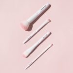 Wet 'n' Wild Makeup Brush, Large Eyeshadow Brush with Rounded and Innovative Bristles and Ergonomic Handle for Blending without Smudging, Easy-to-use Makeup Brushes, 1 Count (Pack of 1) - Image 3