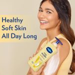 Vaseline Intensive Care Deep Moisture Nourishing Body Lotion 600 ml, Daily Moisturizer for Dry Skin, Gives Non-Greasy, Glowing Skin - For Men & Women - Image 4