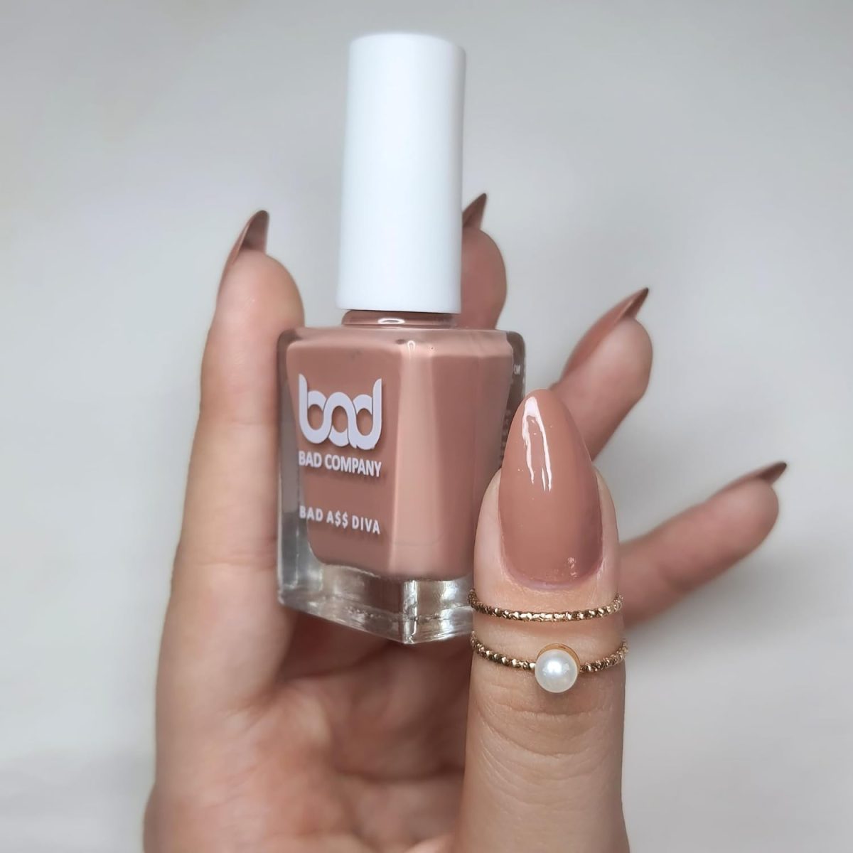 BAD COMPANY Nude Nail Polish 10ML, No Toxin Glossy Nude Nail Polish, Long Lasting, Chip Resistant, Vegan, Quick Dry & Cruelty-Free (Trust The Process - 60) Nail Paint - Image 3