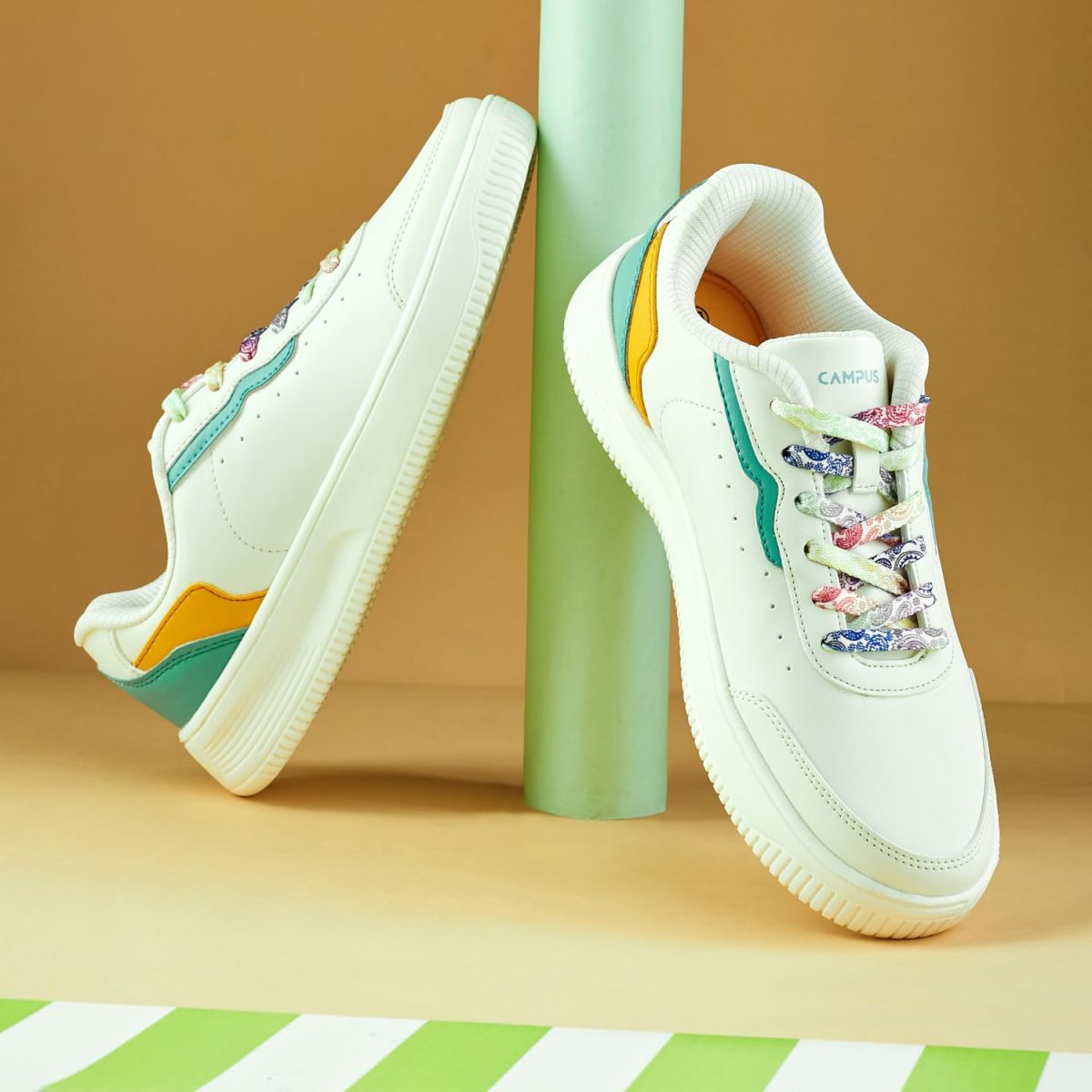 Campus Women Ogl-10 Sneakers - Image 7