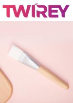 TWIREY Face Mask Pack Brush with Soft Bristle, Face Mask and Bleach Apply Brush for Women (Pack of 1) Multicolor - Image 2
