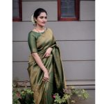 MOKSHA TRENDS Women's Pure Soft Kanjivaram Silk Saree | Banarasi Style Sari With Unstitched Blouse Piece | Wedding Collection - Image 7