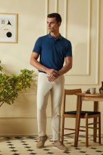 Van Heusen Men's Solid Regular Fit T-Shirt - Image 2