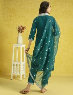 Kaari Rayon Staple 7525 Women's Kurtas & Kurtis - Image 2