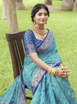 SGF11 Women's Organza Kanjivaram Pure Soft Silk Handloom Saree Pure Golden Zari With Blouse Piece - Image 3