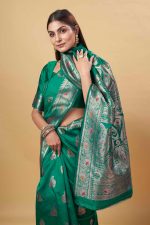 Sugathari Women's Navy Blue kanjivaram banarasi silk saree for Patola festival Wedding silk with rich pallu Design sarees for women with blouse piece (San JM 4) - Image 4