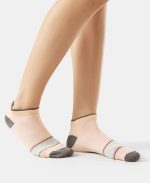 Jockey 7480 Women's Compact Cotton Stretch Low Show Modern Socks with Stay Fresh Treatment (Pack of 2) - Image 3