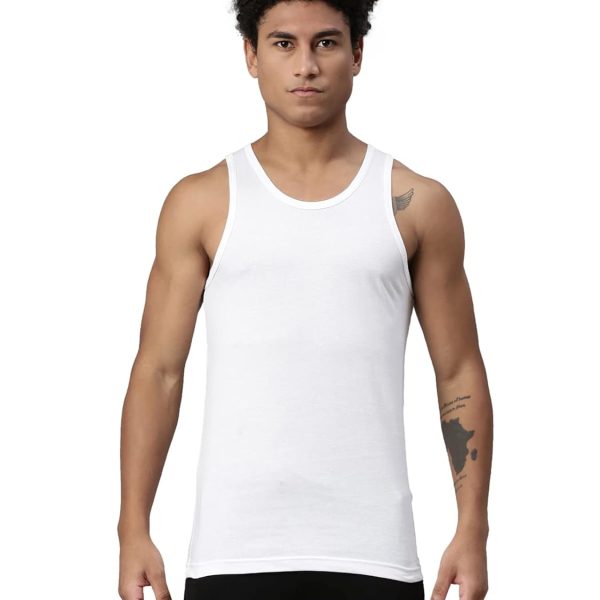 Levi's Men's Solid Regular Fit Vest