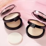 Bridester Fit Me Compact Powder Clever Cat,Lightweight,Oil-control,Vitamin E,2in1,For Indian Skin Tones Compact 18g - Image 4