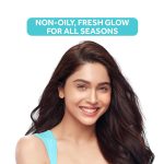 Ponds Light Moisturiser Non-Oily Fresh Feel With Vitamin E + Glycerine 300ml - Image 5