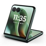 Motorola razr 60 Ultra (Pantone Scarab, 16 GB RAM, 512 GB Storage) | Moto AI | Snapdragon® 8 Elite Mobile Platform | 6.9" AMOLED 165Hz Display | 50 MP + 50 MP + 50MP Triple Camera - Image 7