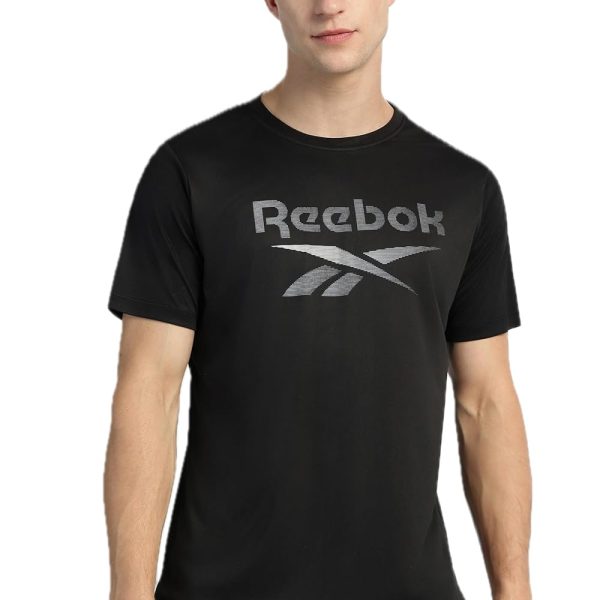Reebok Men's Solid Regular Fit T-Shirt