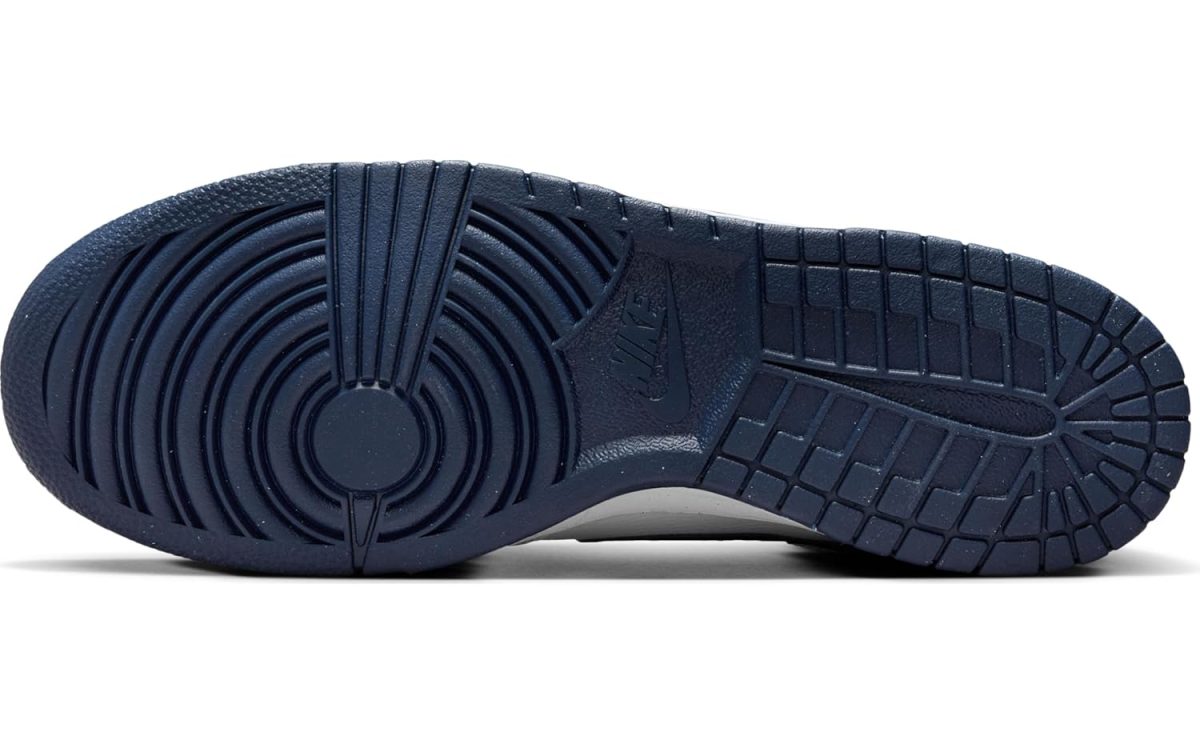Nike Men Big Low Sneaker - Image 4