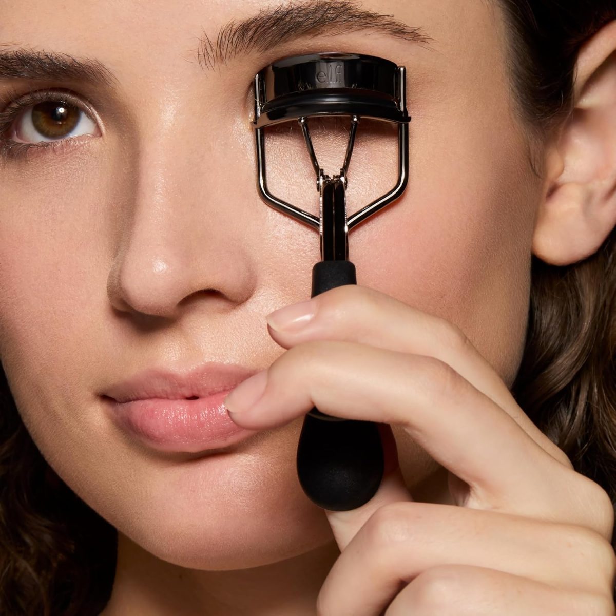 e.l.f. Pro Eyelash Curler, Strong, Contoured, Eye-Opening, Voluminous Lashes, Includes Additional Rubber Replacement Pad, Silver - Image 2