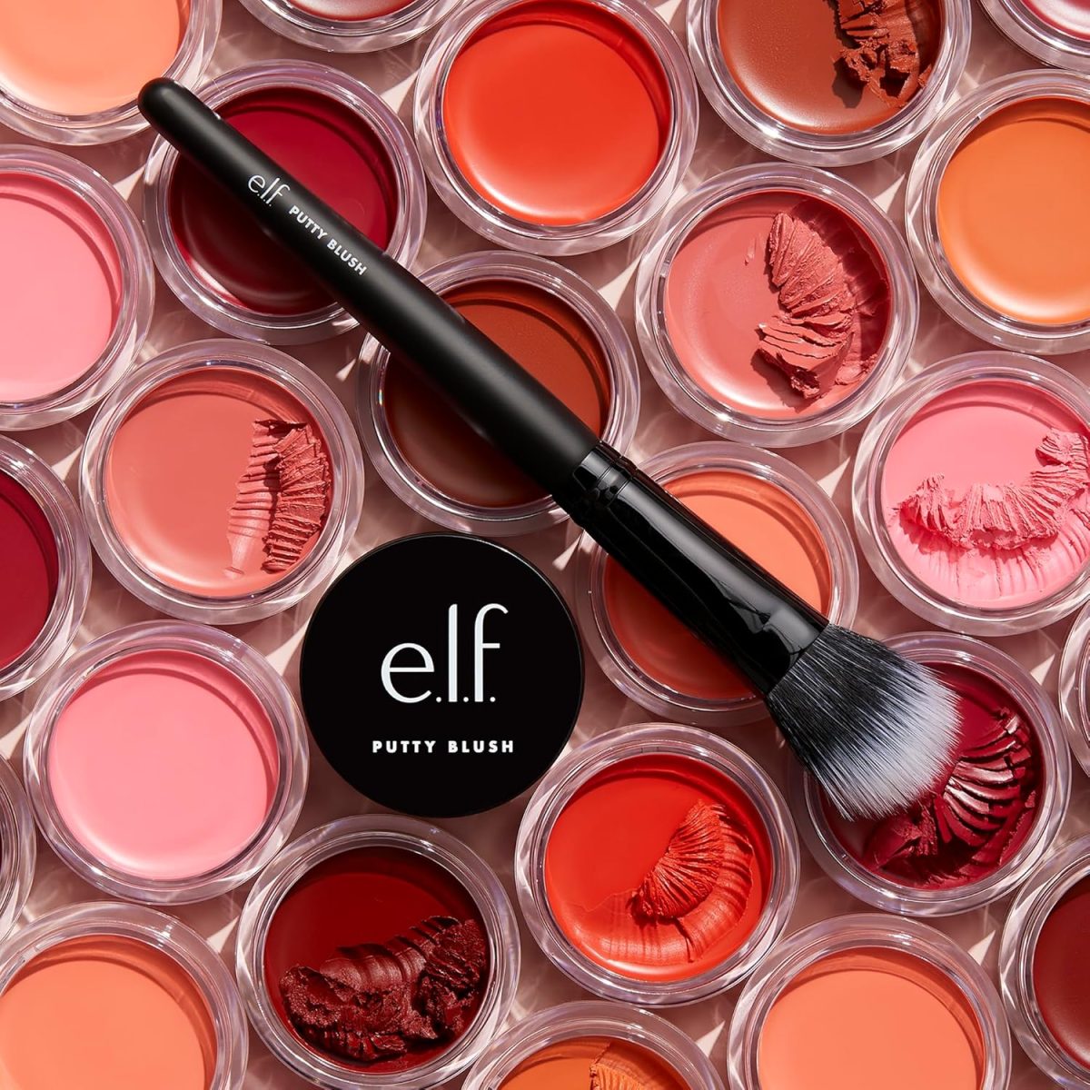 e.l.f. Putty Blush Brush, Vegan Makeup Tool, Flawlessly Applies Putty & Cream Formulas, Creates Airbrushed Effect 1 Count (Pack of 1) - Image 4
