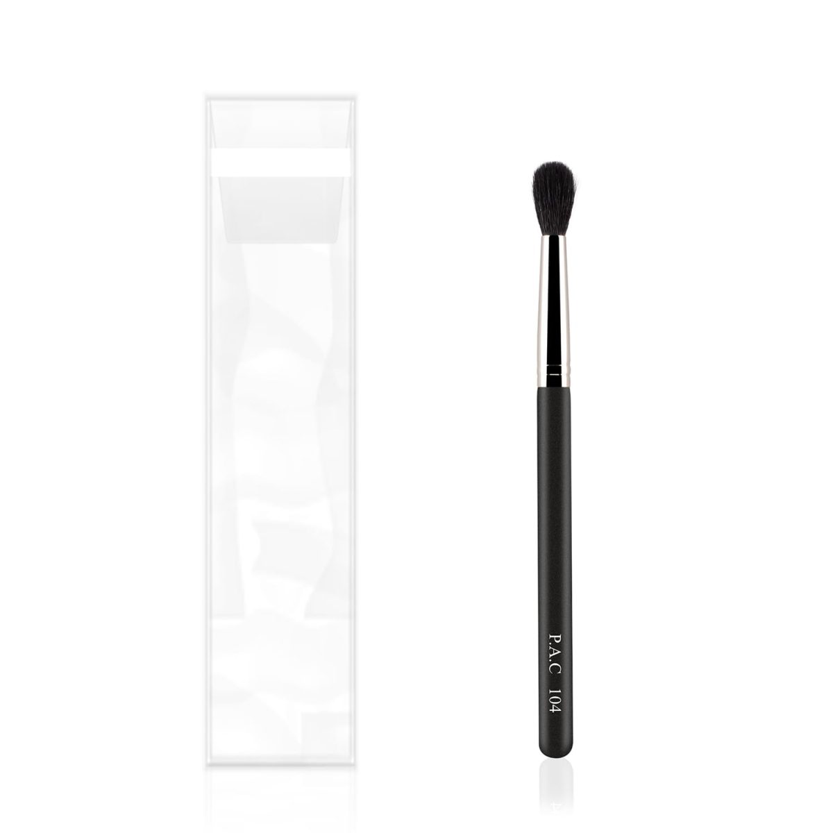 PAC Eyeshadow Brush 104 - Image 5