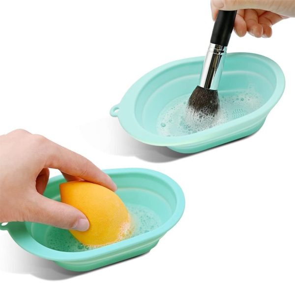 Silicone Makeup Brush Cleaning Mat Set Brush Cleaner Pad Makeup Brush Cleaning Plate Travel Home Use Portable Washing Tool Scrubber with 4 Textures (1ps/Multicolour)