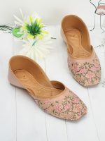 XE Looks Flat Comfortable Fancy Beige Punjabi Jutti For Women - Image 4