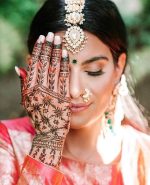 Vama Fashions Round Multicolour Forehead Sticker kumkum Golden & white Crystal Stone Bindi Book for Women & Girls (bindi booklet Stone - 948 bindis) - Image 3