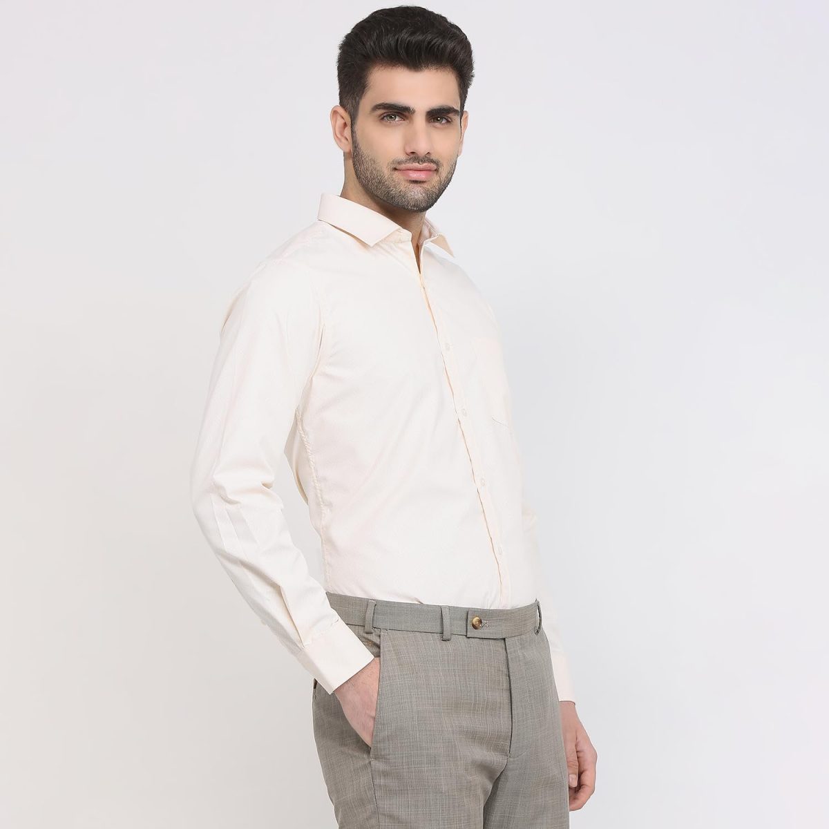 Park Avenue Men Slim Fit Structure Pattern Poly Cotton Blend Semi Cutaway Collar Full Sleeve Formal Shirt - Image 3