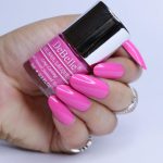 DeBelle Gel Nail Polish Gift Set of 2 Strawbery Souffle(Bubblegum Pink),Camellia Berry(Dark Mjenta) 16ml (8ml each Nail Paint) - Image 2