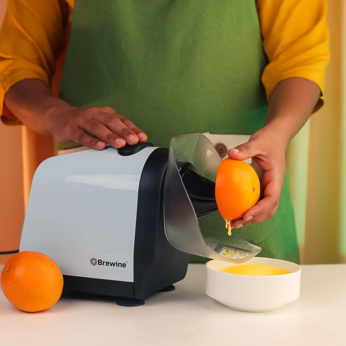 Brewine 2-in-1 Coconut Scraper & Citrus Juicer with Dual Speed Settings, Cooling Fan for Ventilation, Stainless Steel Scraping Blade, Splash Guard, Super Suction Feet for Stability, Blue, 200 Watts - Image 4
