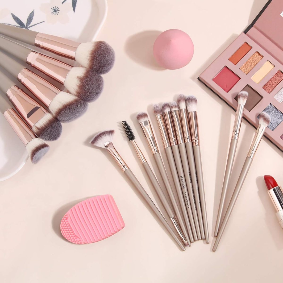 MAANGE Makeup Brushes 15Pcs Makeup Brush Set Premium Synthetic Foundation Face Powder Blush Concealers Make Up Brushes Sets with Makeup Sponge and Brush Cleaner?Champagne) - Image 9