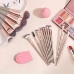 MAANGE Makeup Brushes 15Pcs Makeup Brush Set Premium Synthetic Foundation Face Powder Blush Concealers Make Up Brushes Sets with Makeup Sponge and Brush Cleaner?Champagne) - Image 9