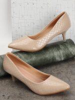 Carlton London Women's Textured Kitten Heel Slip-On Pump - Image 3