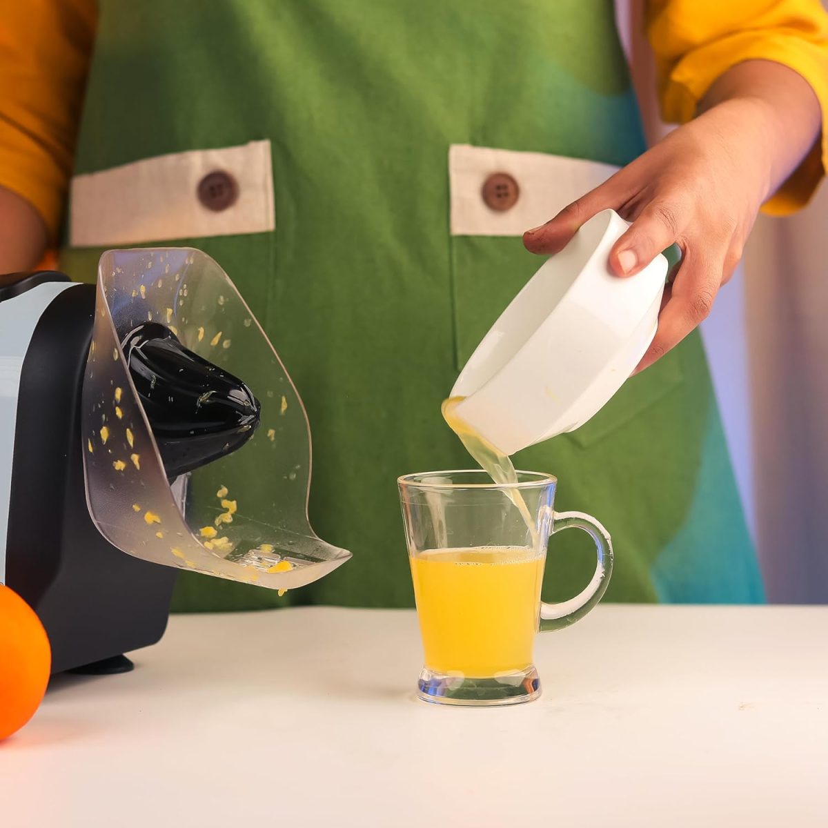 Brewine 2-in-1 Coconut Scraper & Citrus Juicer with Dual Speed Settings, Cooling Fan for Ventilation, Stainless Steel Scraping Blade, Splash Guard, Super Suction Feet for Stability, Blue, 200 Watts - Image 6