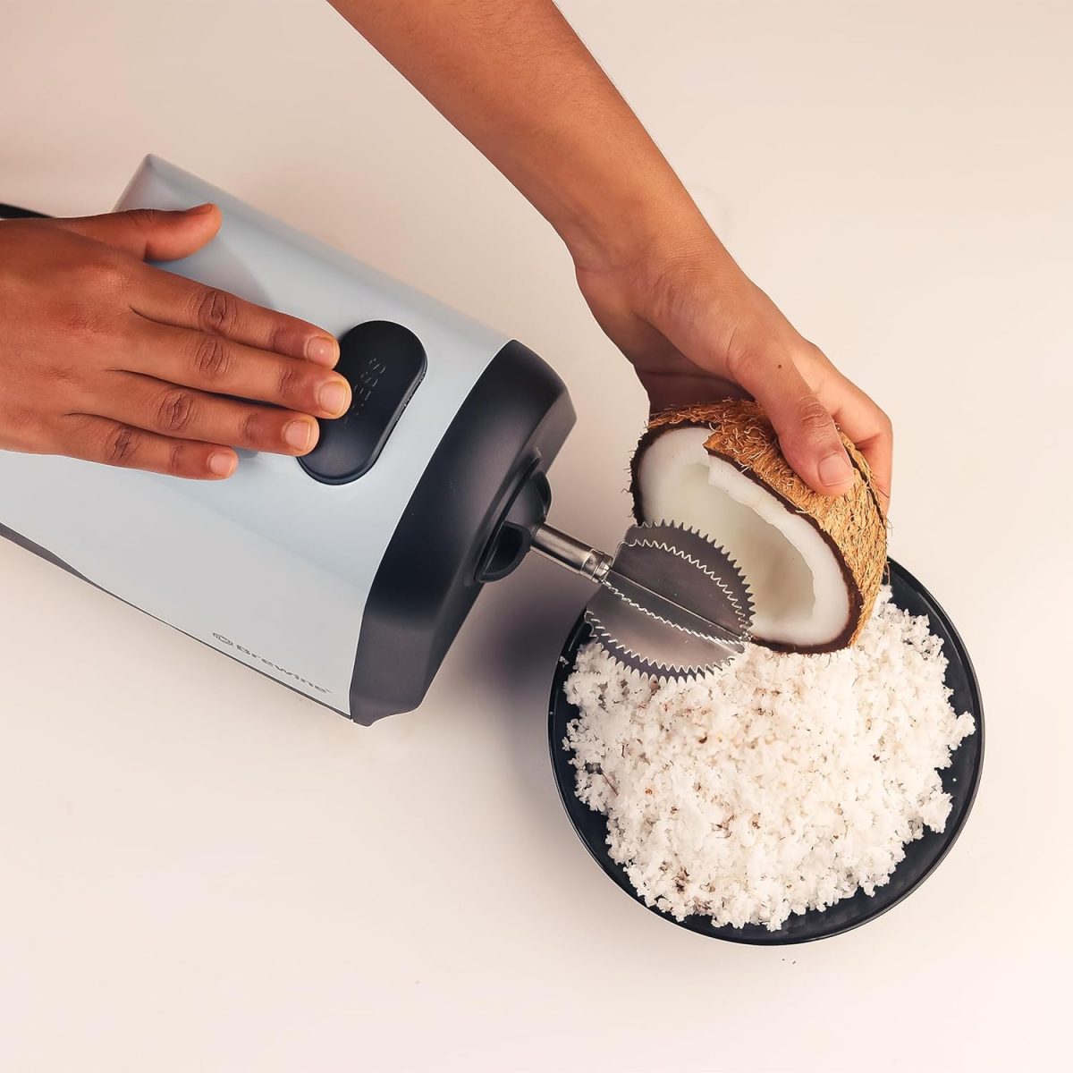 Brewine 2-in-1 Coconut Scraper & Citrus Juicer with Dual Speed Settings, Cooling Fan for Ventilation, Stainless Steel Scraping Blade, Splash Guard, Super Suction Feet for Stability, Blue, 200 Watts - Image 2