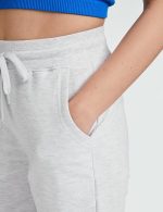 Amazon Brand - Symbol Women's Tapered Jogger Stretchable Casual Trousers - Image 4