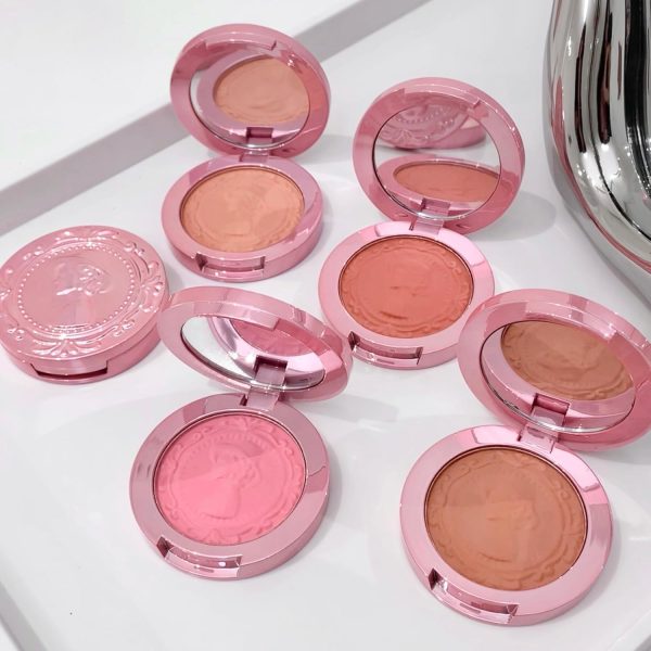 Gege Bear Vintage Style 3D Embossed Matte Fog Blush | Velvety Soft Cheek Color in Peach and Rose Tones | Elegant Compact with Lady Cameo Design | Blush That Feels as Pretty as It Looks | (03# Goodgirl, 5g)