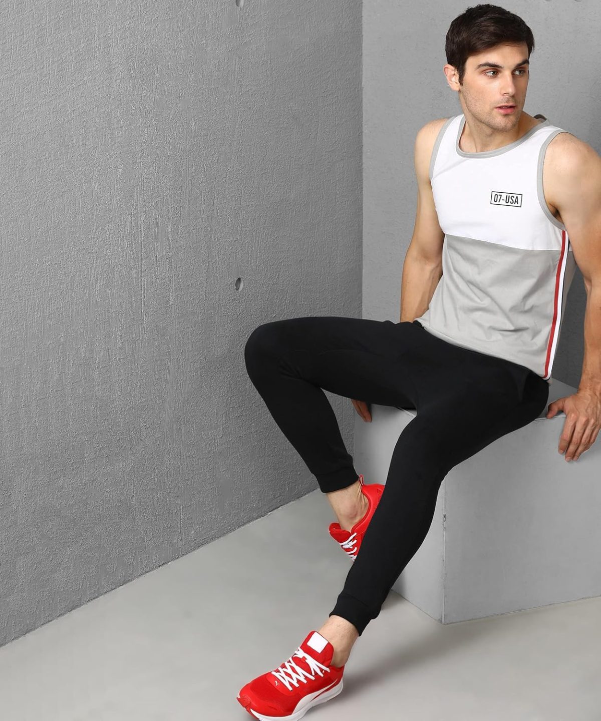 Alan Jones Clothing Men's Cotton Colorblocked Sleeveless Regular Fit T-Shirt - Image 5